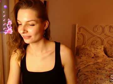 Oliviapage Chaturbate stream image from May 29, 2025