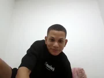 White_Boy84723 Chaturbate stream image from May 29, 2025