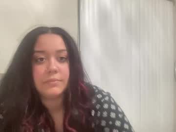 Haileylovee Chaturbate stream image from May 29, 2025