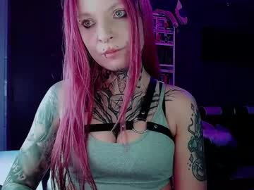 Inesdesire Chaturbate stream image from May 29, 2025
