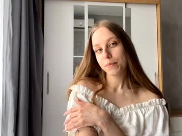 Odeliagundry Chaturbate stream image from May 29, 2025
