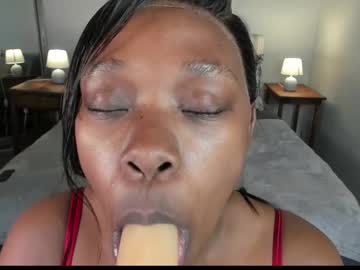 Barbiemelanin Chaturbate stream image from May 29, 2025