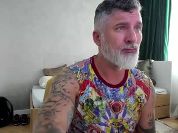 Blowmyxxl Chaturbate stream image from May 29, 2025