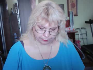 Beverlyqcynia stream image from May 29, 2025