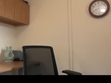 Fem_Bear Chaturbate stream image from May 29, 2025