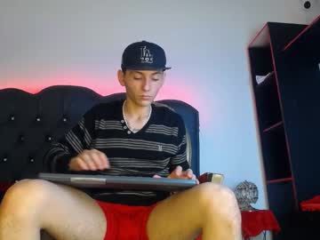 Machine_73 Chaturbate stream image from May 29, 2025