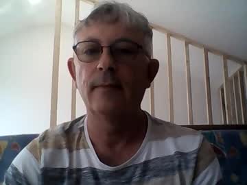 Milu72 Chaturbate stream image from May 29, 2025