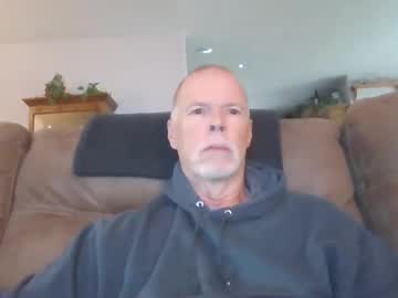 Daddysmk Chaturbate stream image from May 29, 2025