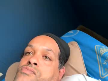 Hugedickman198605 Chaturbate stream image from May 29, 2025