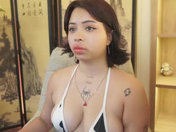 Akamezen Chaturbate stream image from May 29, 2025