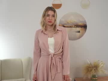 Loookat_Me Chaturbate stream image from May 29, 2025