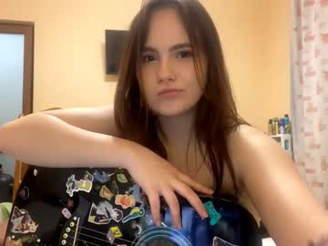 Mia_Cutesisa Chaturbate stream image from May 29, 2025