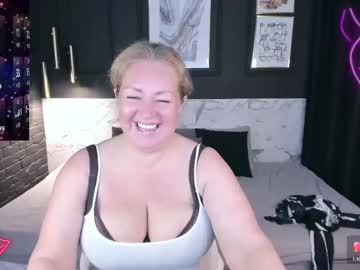 Jenniferlight Chaturbate stream image from May 29, 2025