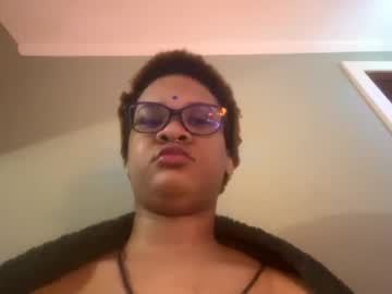 Nickythehawtie Chaturbate stream image from May 29, 2025