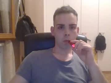 Gionnylove Chaturbate stream image from May 29, 2025