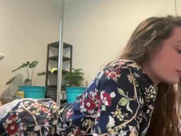 Bellagirlie Chaturbate stream image from May 30, 2025