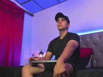 Pipe_320 Chaturbate stream image from May 30, 2025