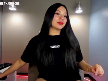 Cristina_Fernando Chaturbate stream image from May 30, 2025