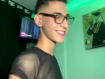 Martinholden Chaturbate stream image from May 30, 2025