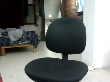 Hadeshera Chaturbate stream image from May 30, 2025