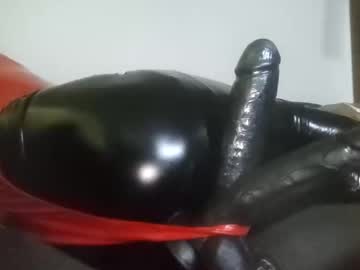 Vikingfuckslut Chaturbate stream image from May 30, 2025