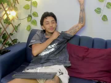 Clarent_Hills Chaturbate stream image from May 30, 2025