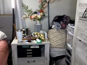 Sluttysofia_ Chaturbate stream image from May 30, 2025