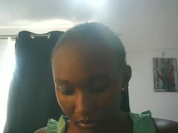 Pretty_Ellsie Chaturbate stream image from May 30, 2025