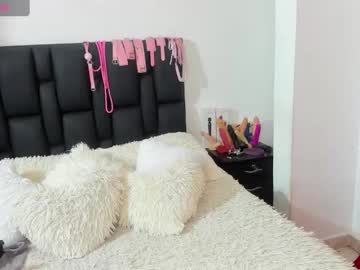 Kiity_Ebony Chaturbate stream image from May 30, 2025