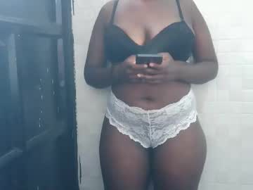 Lilyava2251 Chaturbate stream image from May 30, 2025