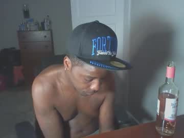 Mikejones1415 Chaturbate stream image from May 30, 2025