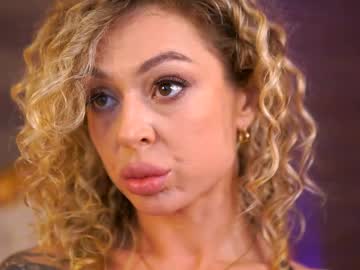Curlynatasha Chaturbate stream image from May 30, 2025