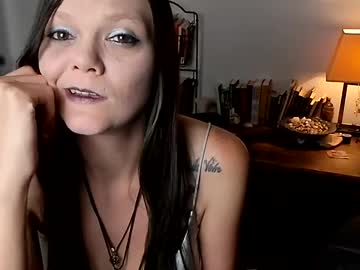 Katiethenymph Chaturbate stream image from May 30, 2025