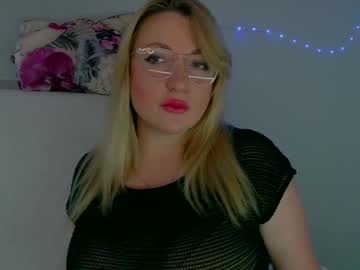 Milasmille Chaturbate stream image from May 30, 2025