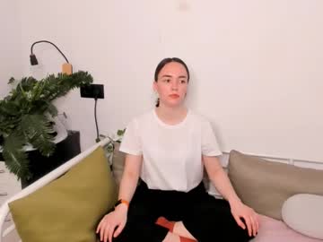 Falinechaplin Chaturbate stream image from May 30, 2025