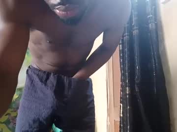 Uceze01 Chaturbate stream image from May 30, 2025
