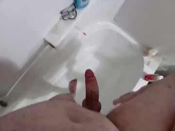Randolphscott Chaturbate stream image from May 30, 2025