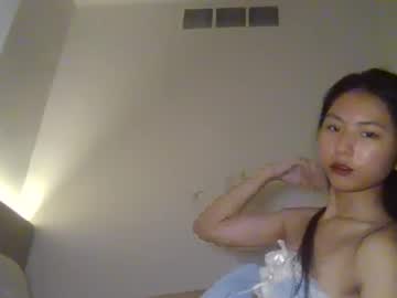 Yoursweetestkiwi Chaturbate stream image from May 30, 2025