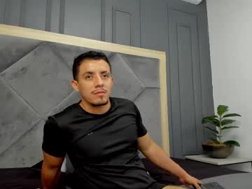 Apolos_15 Chaturbate stream image from May 30, 2025