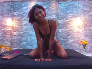 Zoee_Lane Chaturbate stream image from May 30, 2025