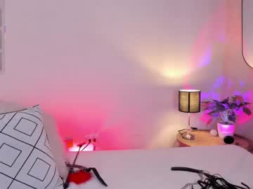 Purplemoon_1 Chaturbate stream image from May 30, 2025