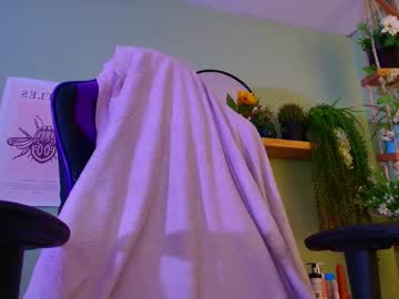 Sherylee Chaturbate stream image from May 30, 2025