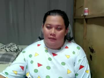 Prettylelanie Chaturbate stream image from May 30, 2025