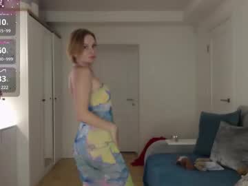 Yummylilya Chaturbate stream image from May 30, 2025