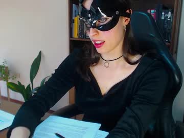 Livumbra Chaturbate stream image from May 30, 2025