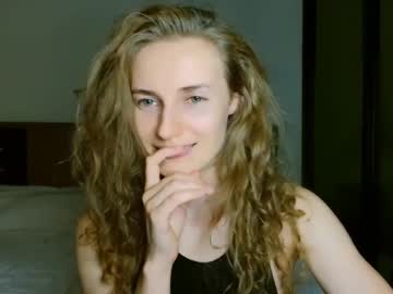 Sweety_Fruits Chaturbate stream image from May 30, 2025