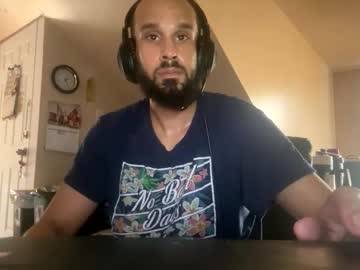 Bigce23 Chaturbate stream image from May 30, 2025