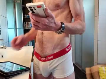 Cockvantage Chaturbate stream image from May 30, 2025