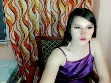 Mea_Mm19 Chaturbate stream image from May 30, 2025