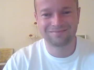Nick1990b Chaturbate stream image from May 30, 2025